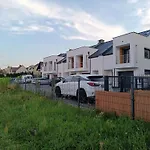 Dom Na Wylacznosc Przy Prostej, Z Ogrodkiem I Parkingiem Faktury Vat