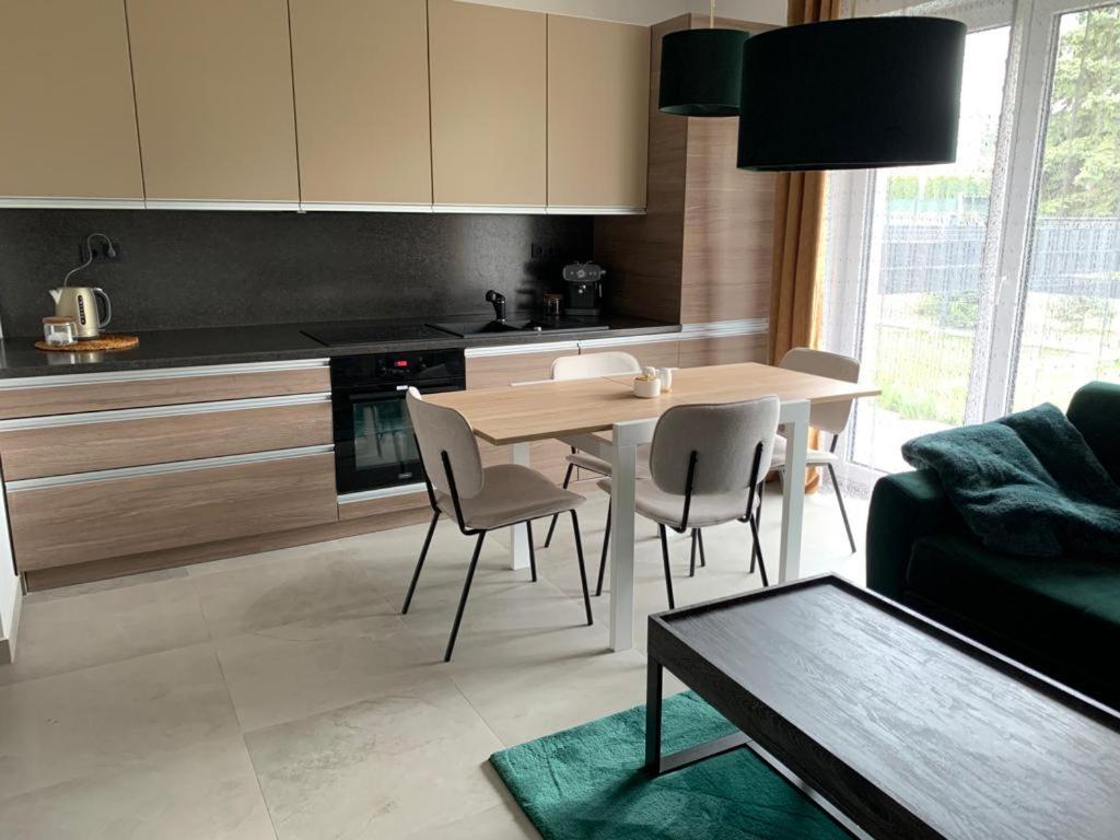 Dom Na Wylacznosc Przy Prostej, Z Ogrodkiem I Parkingiem Faktury Vat Apartment Kielce